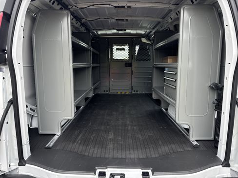 New 2025 GMC Savana 2500 w/ Driver Convenience Package image 29