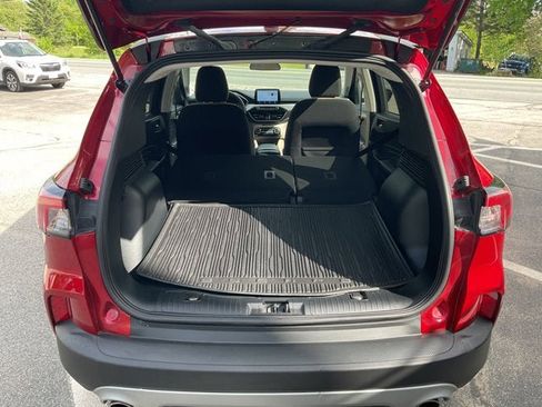 Used 2022 Ford Escape SE w/ Cold Weather Package AWD/4WD image 29