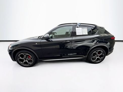 Used 2023 Alfa Romeo Stelvio Ti AWD/4WD image 6