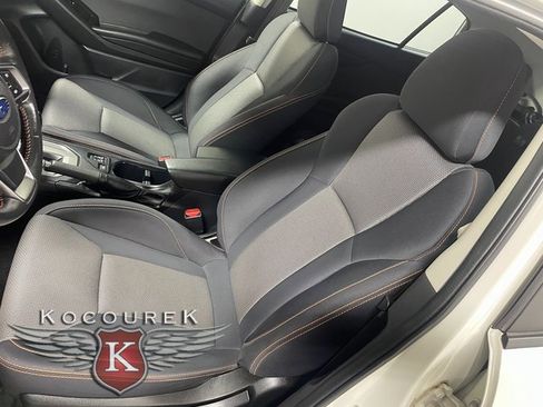 Used 2023 Subaru Crosstrek 2.0i Premium image 12