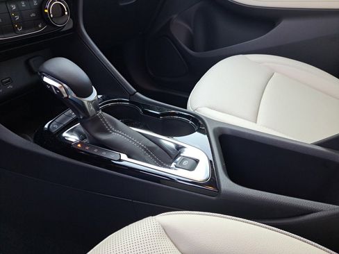 Certified 2025 Buick Encore GX Sport Touring w/ Advanced Technology Package image 30