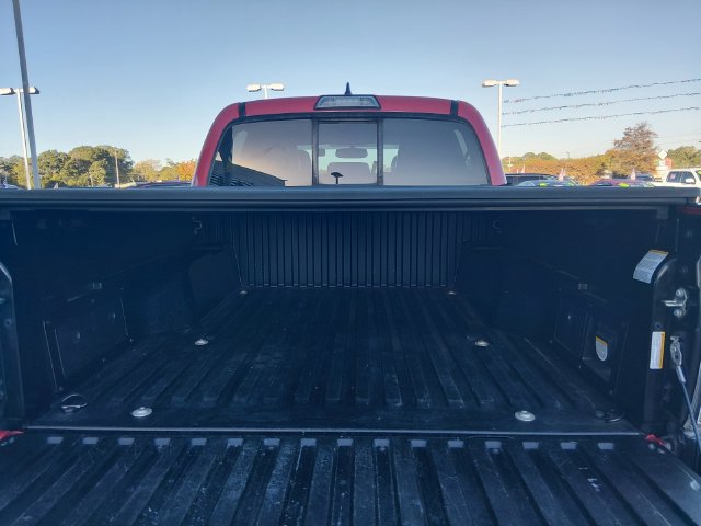 Used 2016 Toyota Tacoma Limited w/ Towing Package RWD image 14
