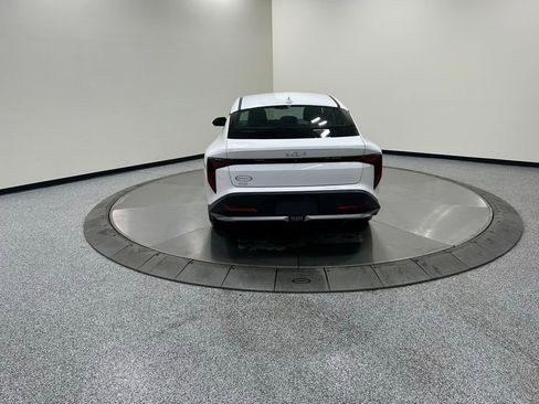New 2026 Kia K4 EX image 6
