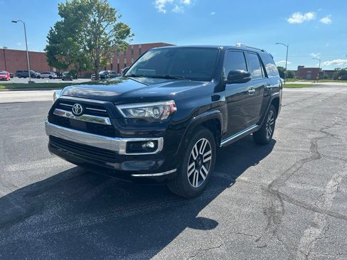 Used 2021 Toyota 4Runner Limited AWD/4WD image 2