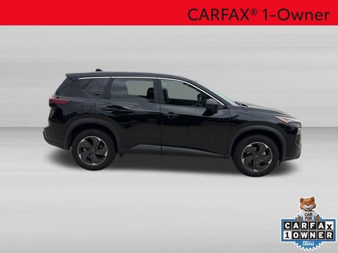 Used 2024 Nissan Rogue SV AWD/4WD image 2
