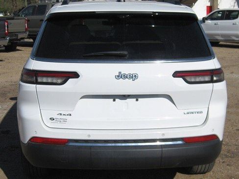 Used 2023 Jeep Grand Cherokee L Limited w/ Luxury Tech Group II AWD/4WD image 4