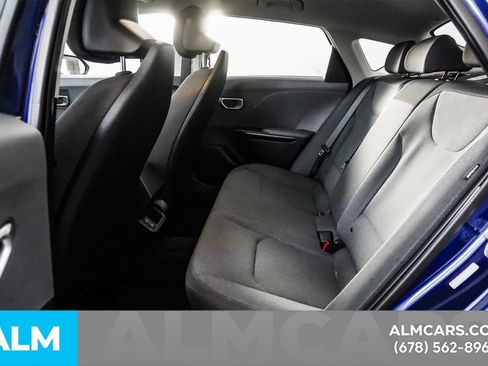 Used 2025 Kia K4 LXS image 17