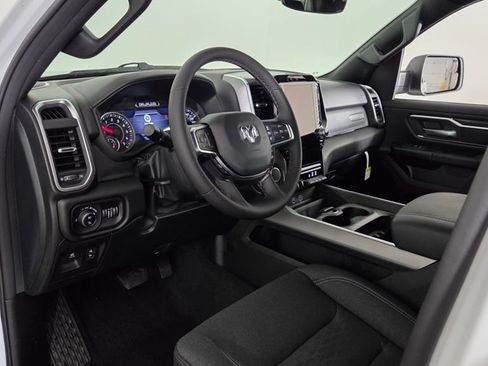 New 2026 RAM 1500 4x4 Crew Cab image 10