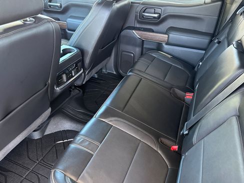 Used 2019 Chevrolet Silverado 1500 High Country w/ Technology Package image 15