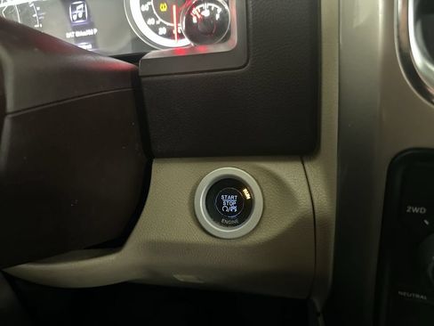 Used 2013 RAM 1500 Laramie w/ Convenience Group AWD/4WD image 41