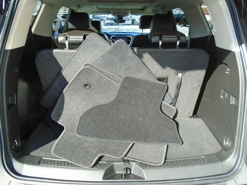 Used 2020 GMC Acadia Denali w/ Technology Package image 37