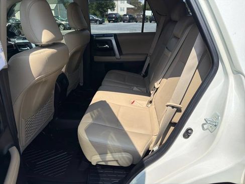 Used 2015 Toyota 4Runner Limited AWD/4WD image 18