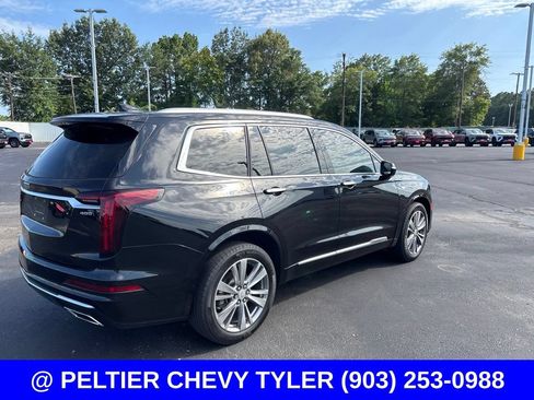 Used 2021 Cadillac XT6 Premium Luxury FWD image 7