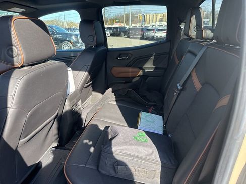 Used 2023 GMC Canyon AT4 w/ AT4 Premium Package image 17