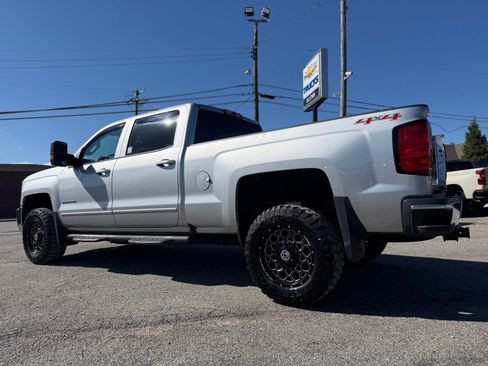 Used 2016 Chevrolet Silverado 2500 LT w/ LT Convenience Package AWD/4WD image 6