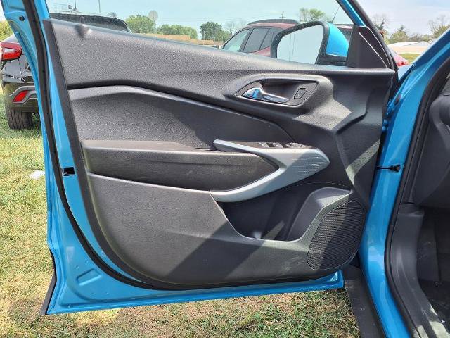 New 2026 Chevrolet Trax LS w/ LS Convenience Package FWD image 11