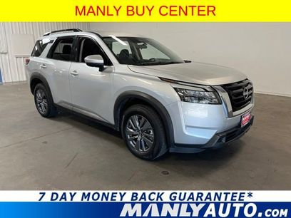 Used 2024 Nissan Pathfinder SV