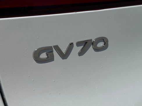 New 2026 Genesis GV70 2.5T Advanced AWD/4WD image 15
