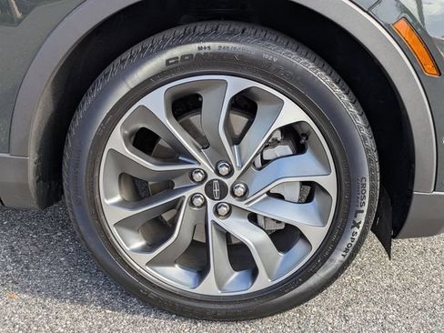 Certified 2022 Lincoln Nautilus Reserve FWD image 11