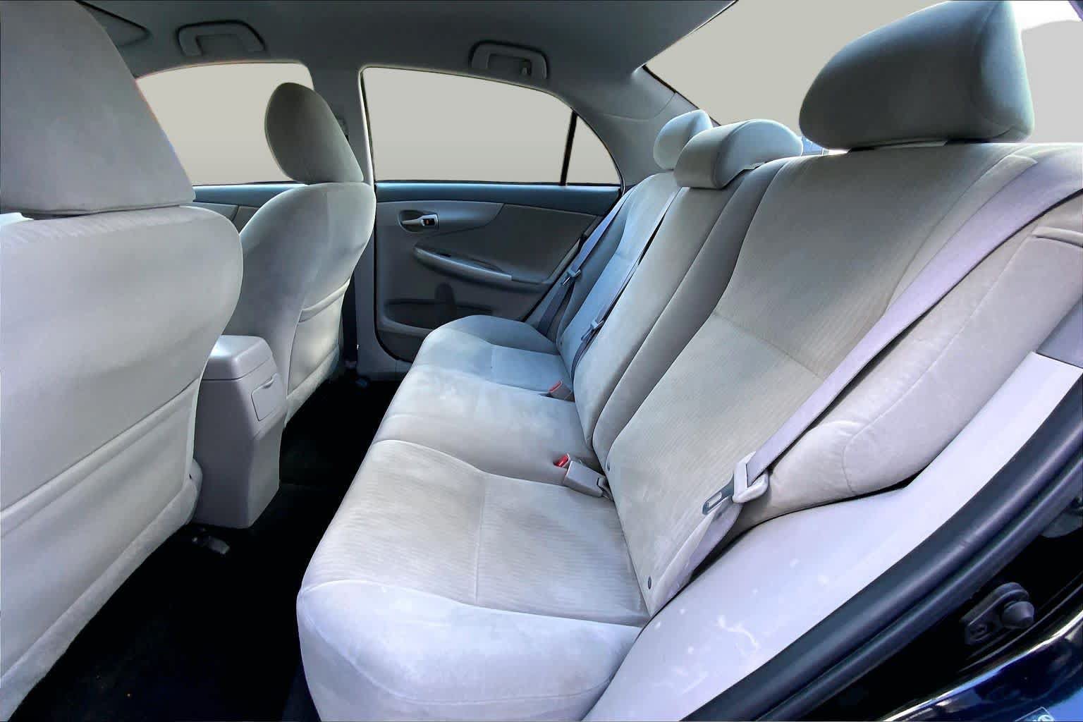 Used 2010 Toyota Corolla LE w/ All Weather Guard Pkg FWD image 20