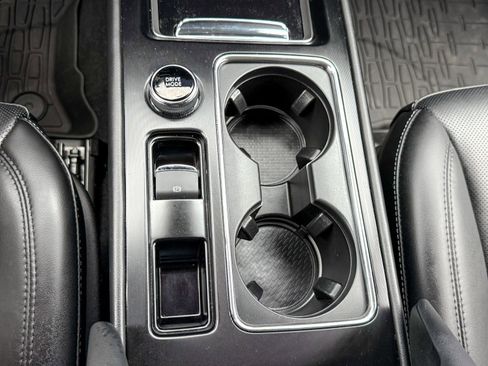 Used 2023 Lincoln Corsair AWD w/ Equipment Group 101A image 30