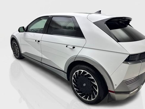 Used 2023 Hyundai Ioniq 5 Limited AWD/4WD image 14