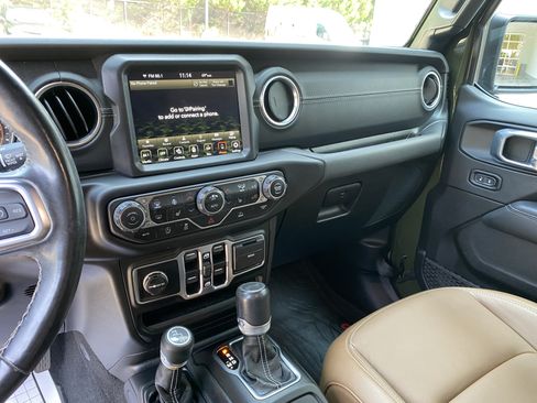 Used 2021 Jeep Wrangler Unlimited Sahara AWD/4WD image 23