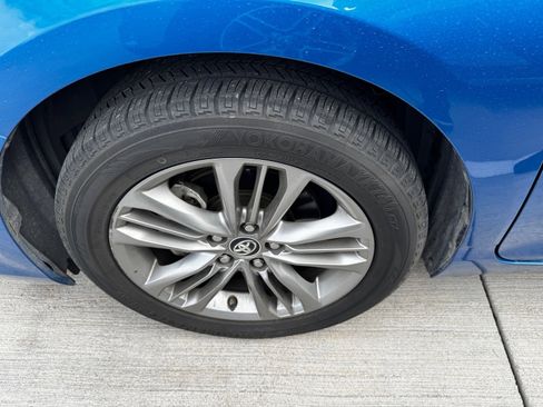 Used 2017 Toyota Camry SE image 7