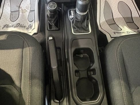 Used 2024 Jeep Wrangler Unlimited Sahara w/ Safety Group AWD/4WD image 21