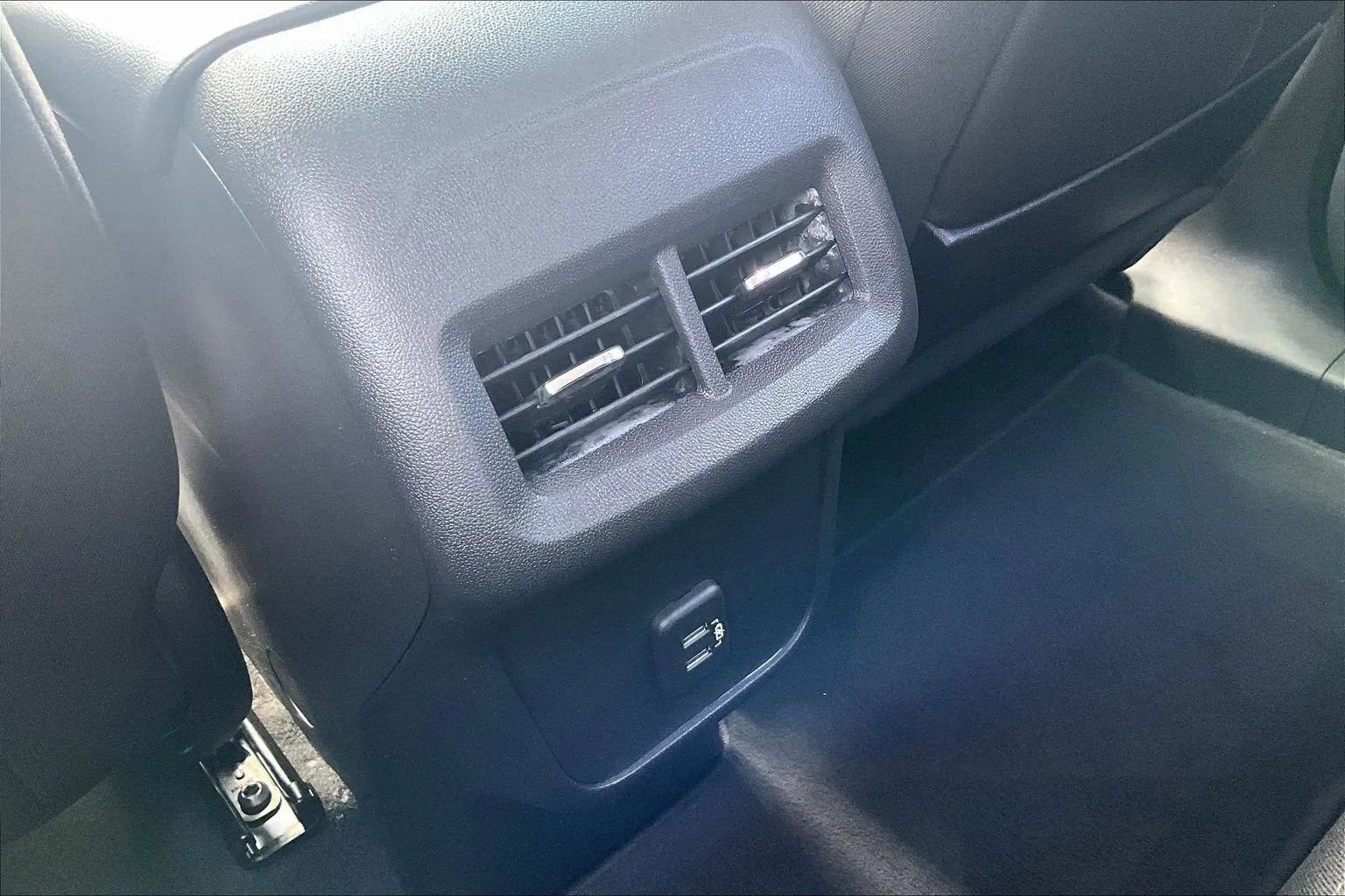 Used 2020 GMC Terrain SLE w/ Driver Convenience Package FWD image 24