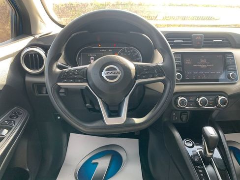 Used 2020 Nissan Versa SV FWD image 17