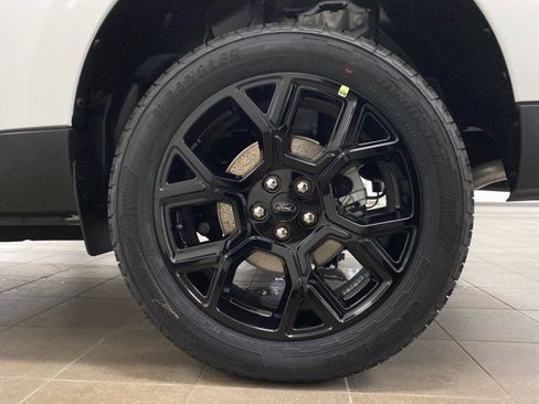 New 2025 Ford Maverick XLT w/ XLT Luxury Package image 24