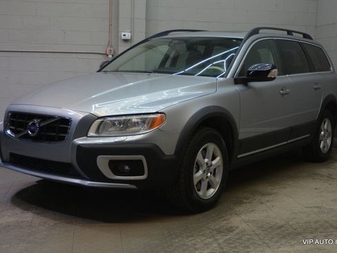Used 2012 Volvo XC70 3.2 FWD image 2