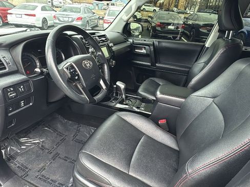 Used 2019 Toyota 4Runner TRD Off-Road Premium image 9