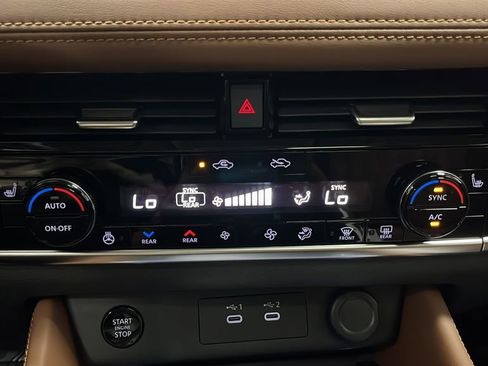 New 2026 Nissan Rogue Platinum w/ Platinum Premium Package AWD/4WD image 18