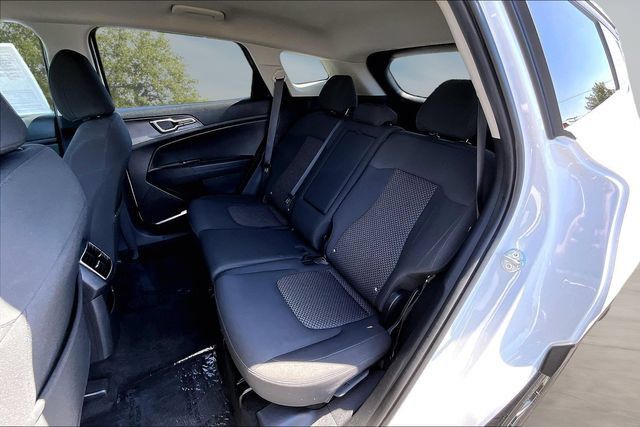 Used 2023 Kia Sportage LX AWD/4WD image 21