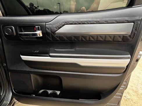 Used 2018 Toyota Tundra Platinum image 16