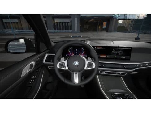 New 2026 BMW X7 xDrive40i w/ Executive Package image 13