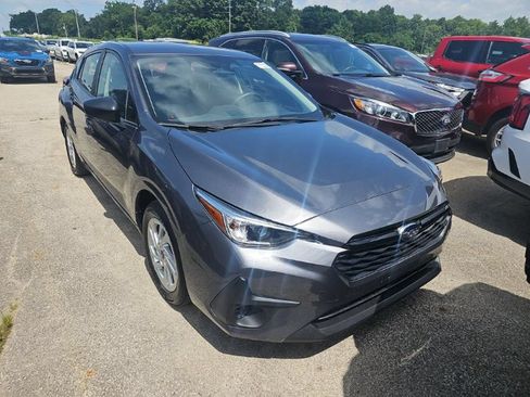 Used 2024 Subaru Impreza 2.0i AWD/4WD image 3