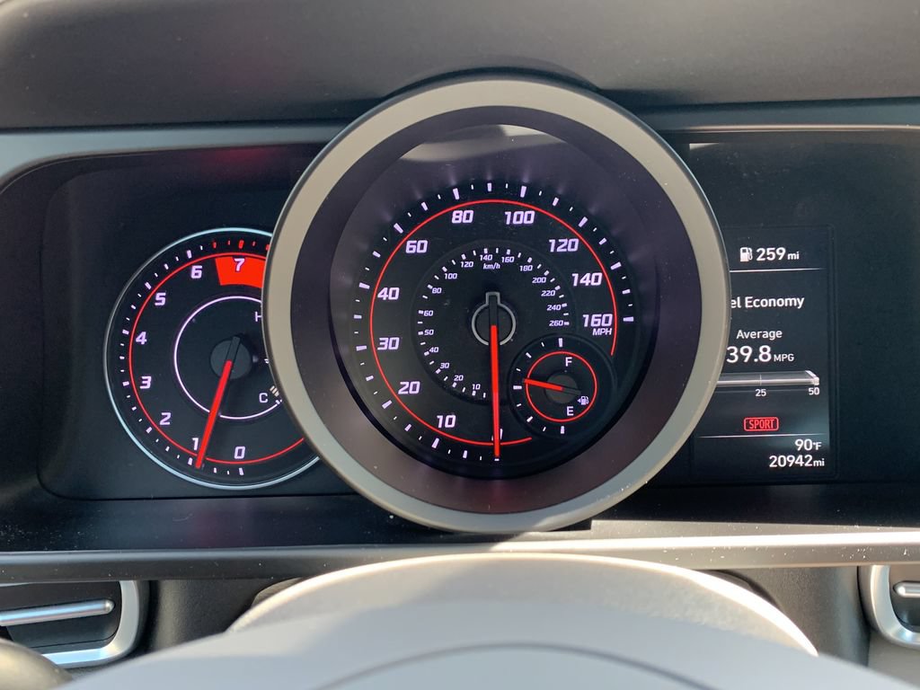 Certified 2023 Hyundai Elantra SEL FWD image 28