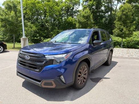 Used 2025 Subaru Forester Sport AWD/4WD image 1