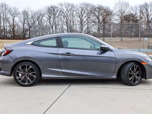 Used 2020 Honda Civic Sport image 5