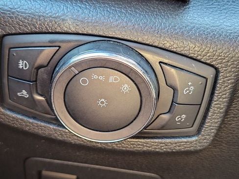 Used 2018 Ford F150 XLT w/ Equipment Group 302A Luxury AWD/4WD image 8