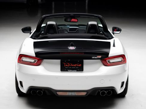 Used 2019 FIAT 124 Spider Abarth w/ Convenience Group RWD image 27