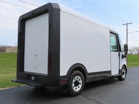 New 2025 Chevrolet Brightdrop 400 w/ Battery Pack, Max Range image 4