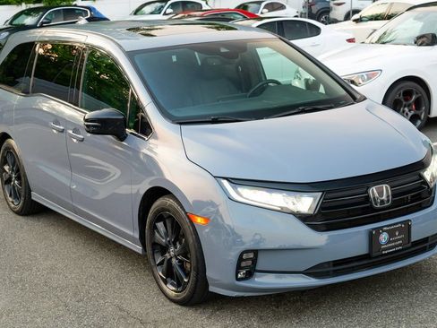 Used 2023 Honda Odyssey Sport image 9