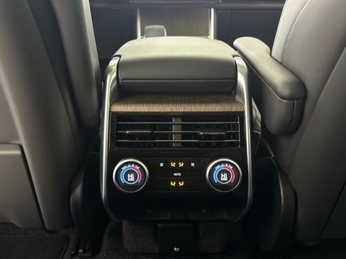 New 2025 Land Rover Range Rover SE image 23