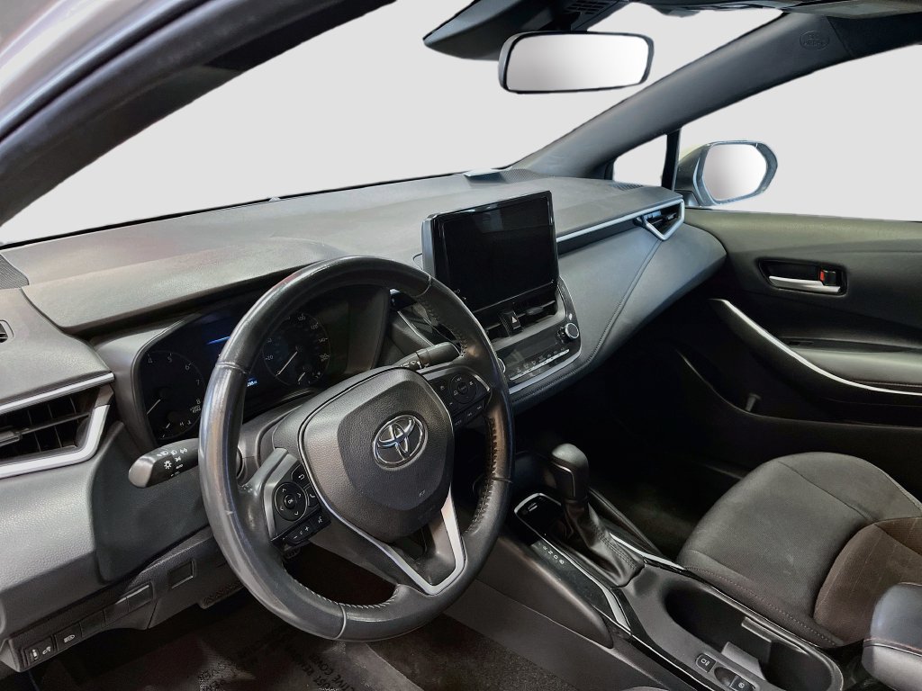 Used 2024 Toyota Corolla SE w/ SE Premium Package FWD image 9