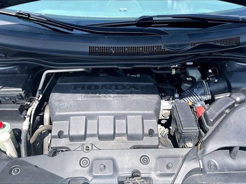 Used 2016 Honda Odyssey SE image 9