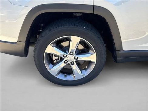 Used 2021 Jeep Grand Cherokee L Limited AWD/4WD image 11